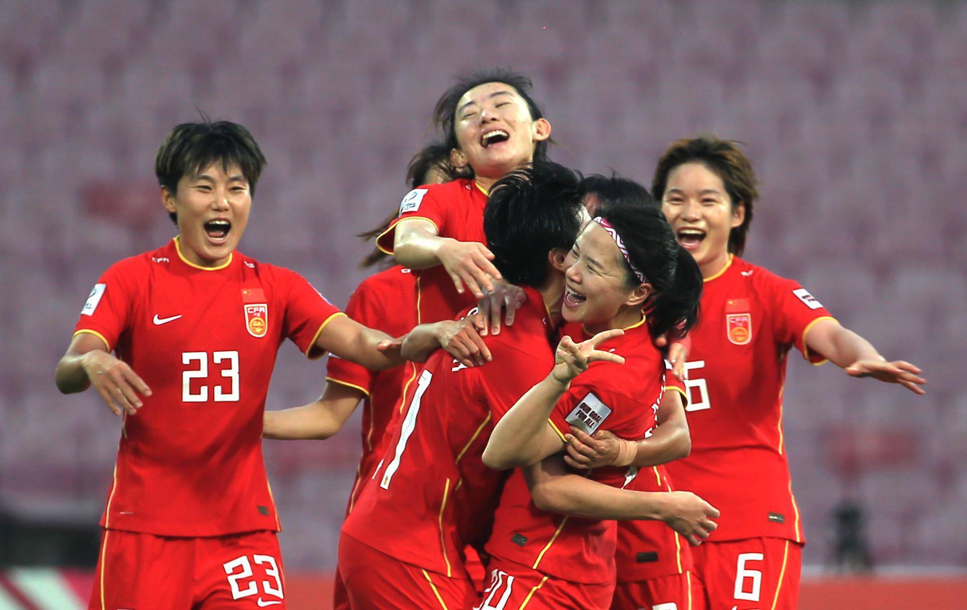 中国女足：面对英格兰女足的挑战，该何去何从
